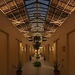 Hotel Mythic 3*