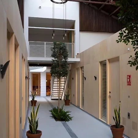 Hotel Mythic