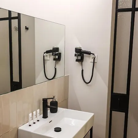 Mythic Hotell
