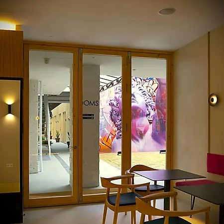 Mythic Hotell Valencia