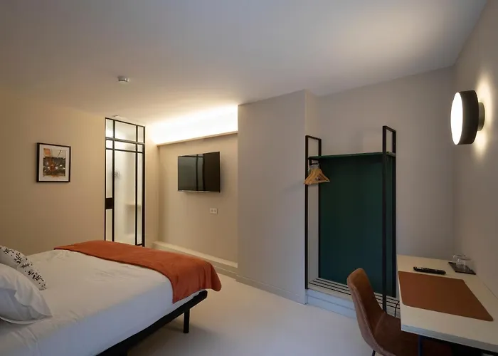 Mythic Валенсия